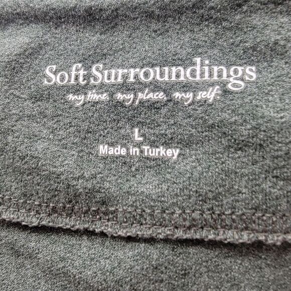 Soft Surroundings Tunic with Zipper Detail on the Arms. Size L. - Picture 6 of 7